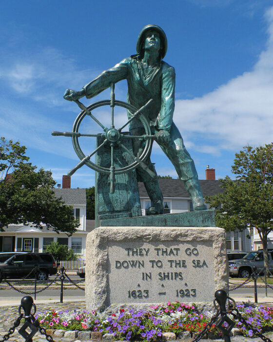 Памятник рыбаку в Глостере