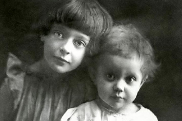 Дочери Цветаевой Ариадна и Ирина