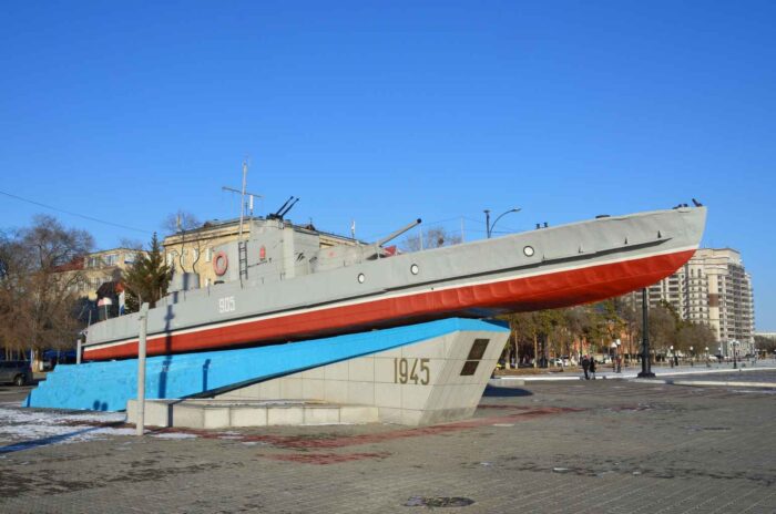Памятник морякам Амурской речной флотилии
