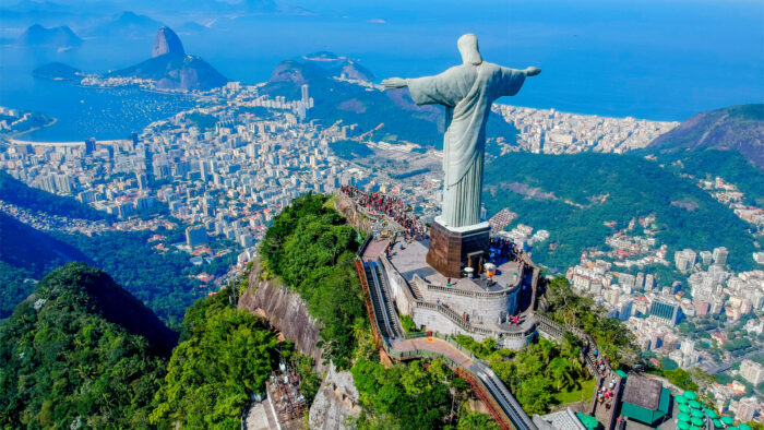 Статуя Христа-Искупителя и Рио-де-Жанейро