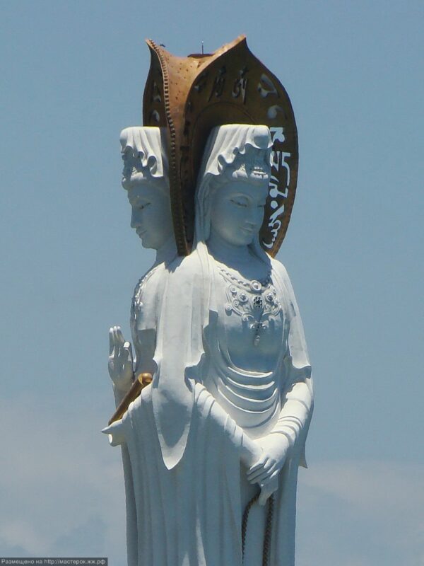 Статуя Гуаньинь