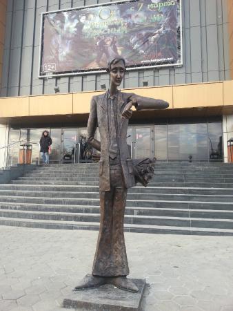 Скульптура "Свидание" в Иркутске