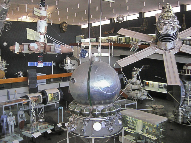 Зал ракетно-космической техники