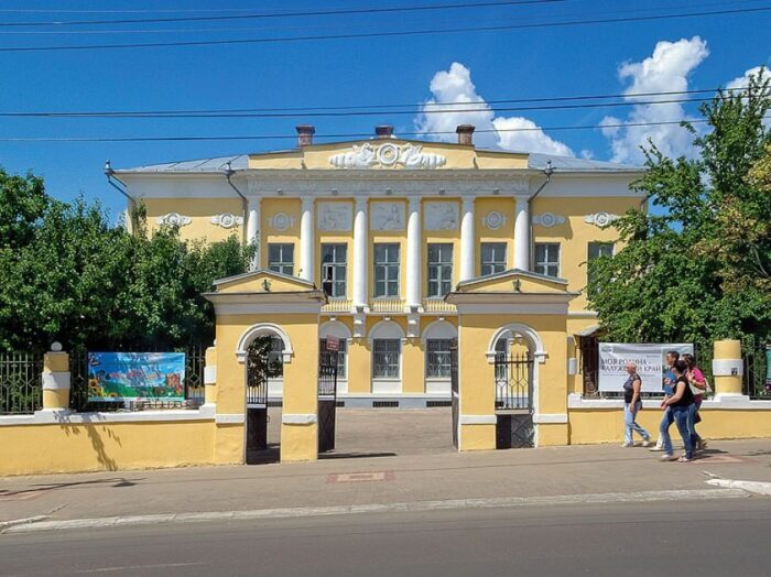 Дом Чистоклетовых – главное здание Калужского областного художественного музея