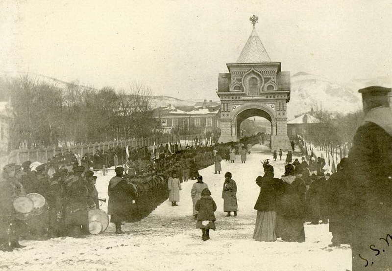 Николаевские Триумфальные ворота во Владивостоке , 1901 года