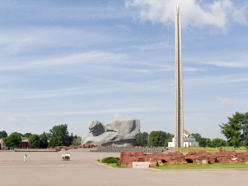 Мемориал "Брестская крепость-герой"