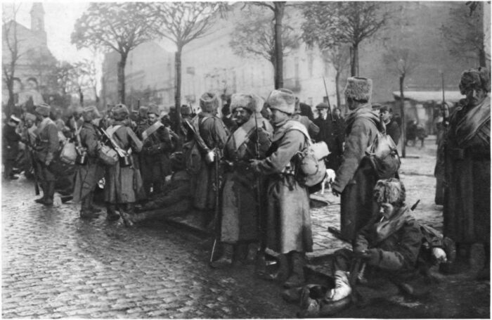Русские войска в Варшаве, 1914 г.