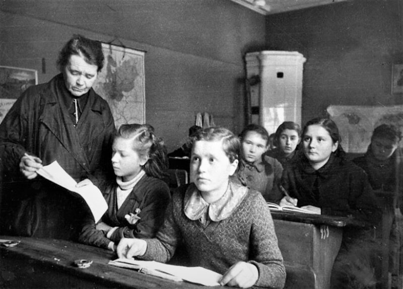 Школьный урок в блокадном Ленинграде