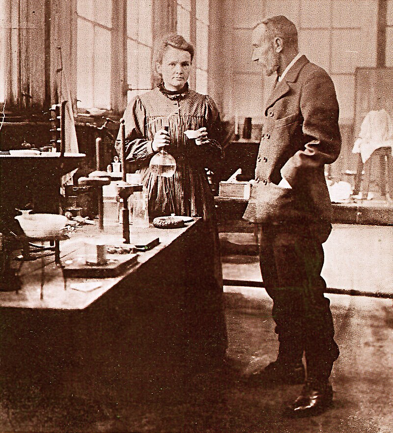 Мария и Пьер Кюри в своей лаборатории, 1900